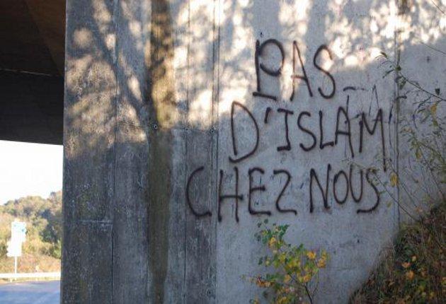 Avignon anti-Islam graffiti