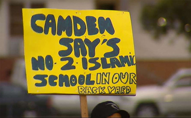 Camden_Islamic_school_protest