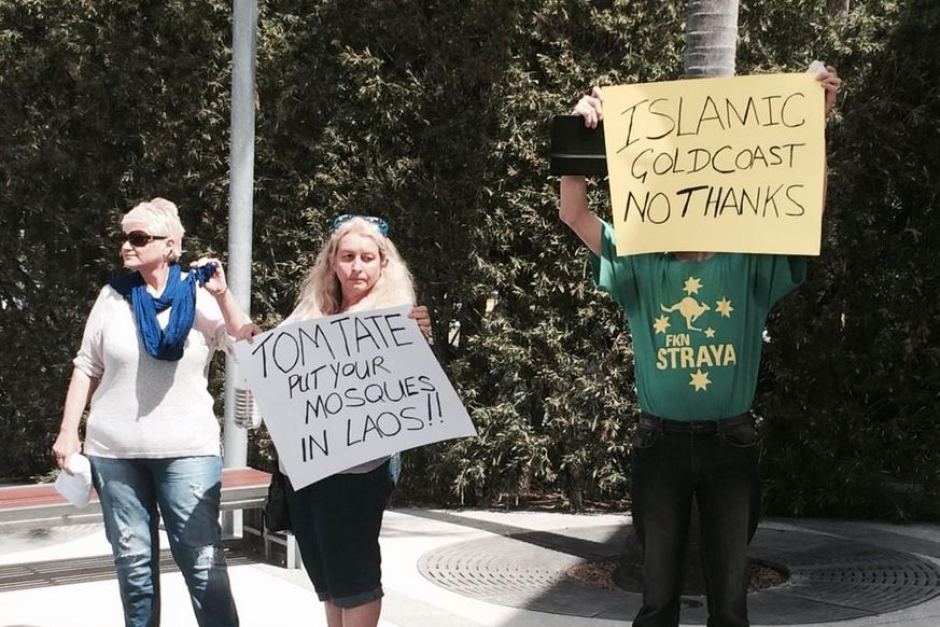 Currumbin anti-mosque placards