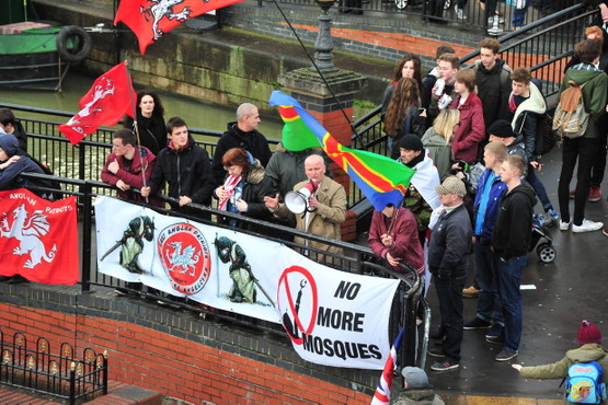 EAP anti-mosque protest January 2014 (2)