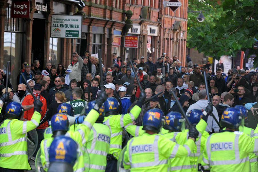 EDL Walsall protest (6)