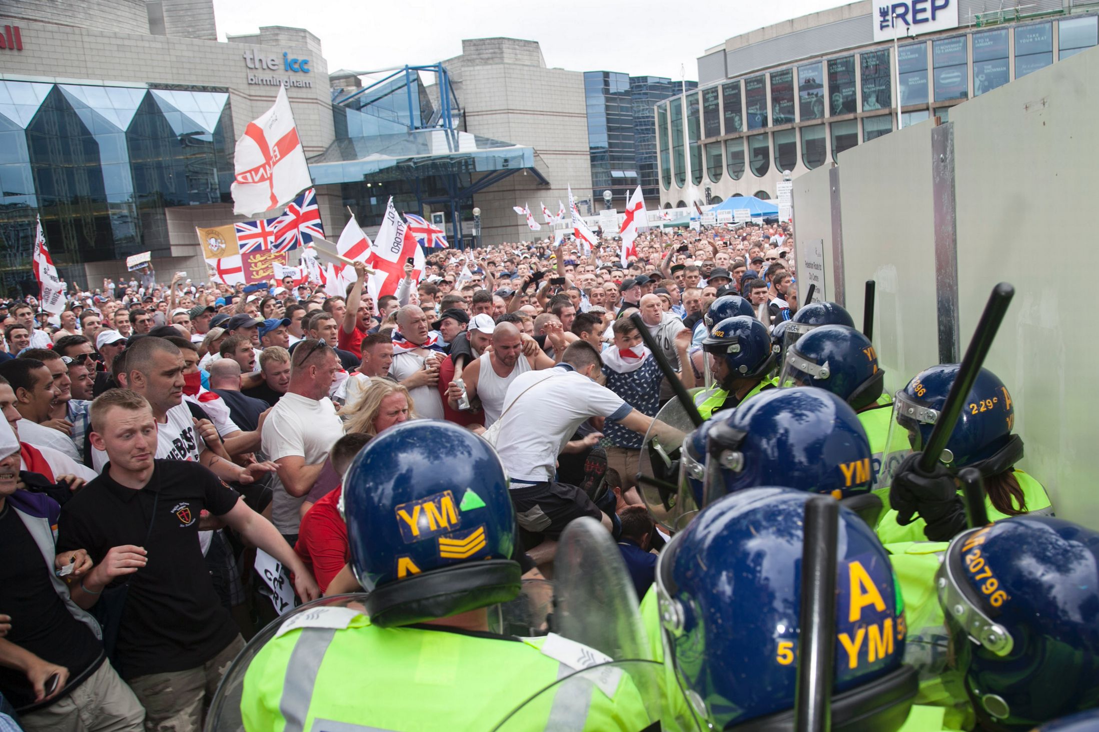 EDL clash with police in Birmingham