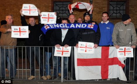 EDL protest against Camberley mosque