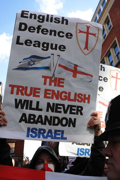 The English Defence League (EDL) rallied outside the Israeli embassy with Orthodox Rabbi Nachum Shifren from L.A. The hope is that a connection will be forged between the EDL and the Tea Party in America. London, United Kingdom, 24/10/2010.