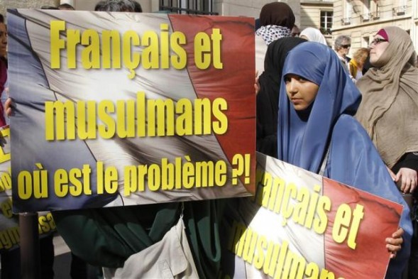 French Muslims protest