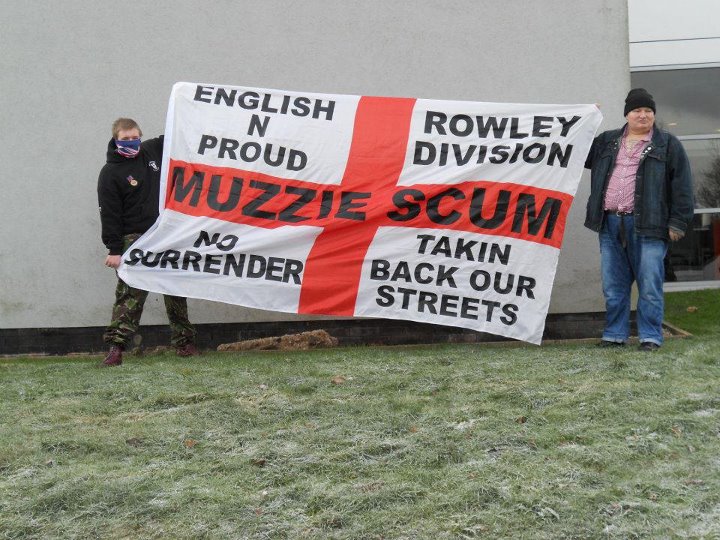 Kevin Smith 'Muzzie Scum' banner