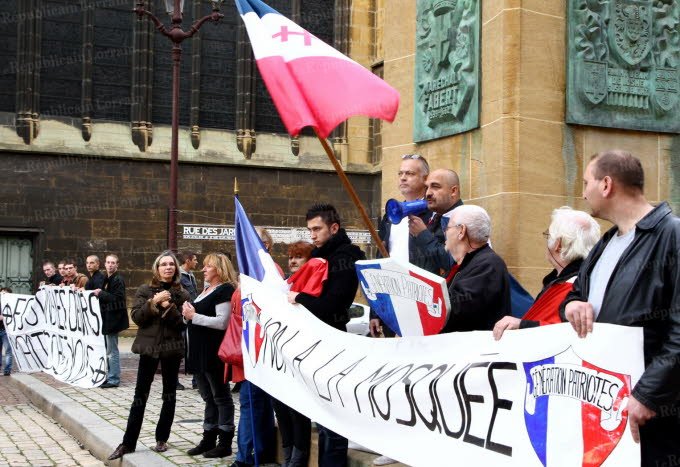 Metz anti-mosque protest