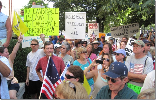 Murfreesboro mosque demonstrators