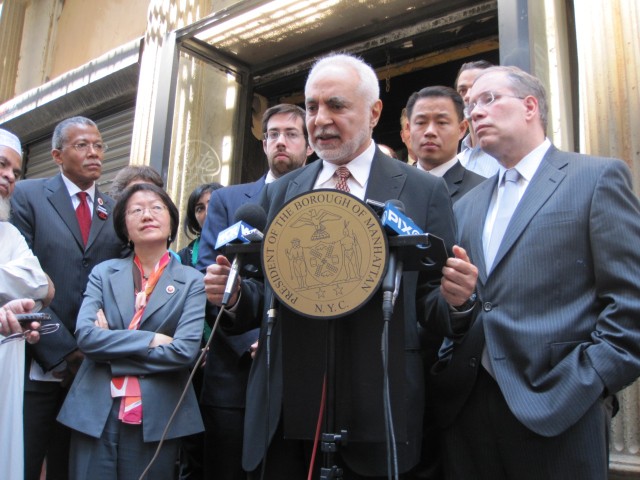 NY politicians reject racial hatred