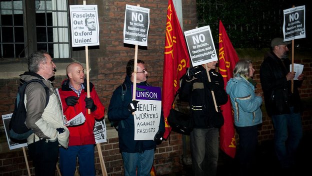 Oxford protest against Stephen Lennon