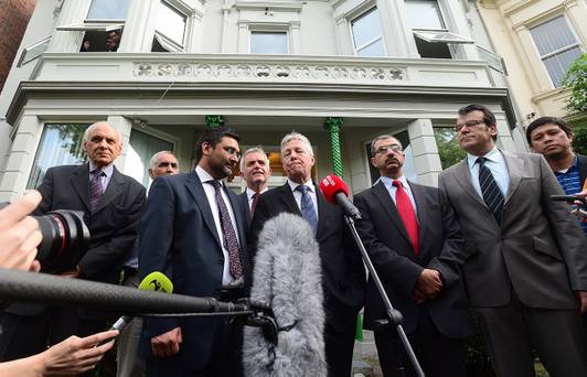 Peter Robinson with Muslim leaders