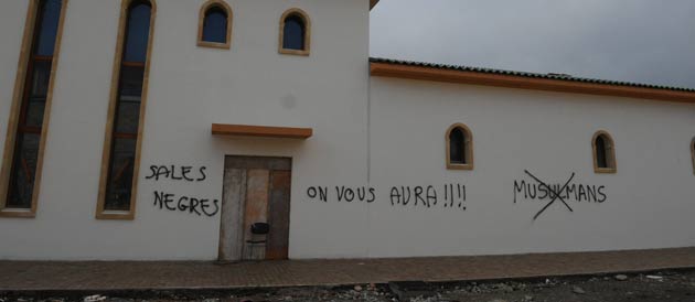 Saint-Etienne mosque graffiti