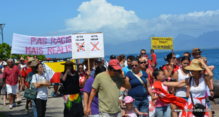 Tahiti anti-mosque protest