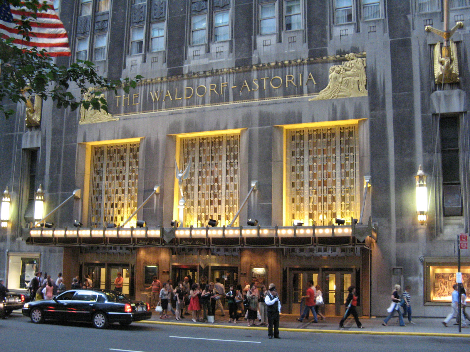 Waldorf-Astoria hotel