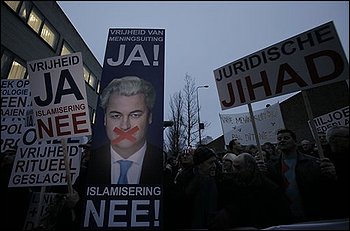 Wilders supporters protest (2)